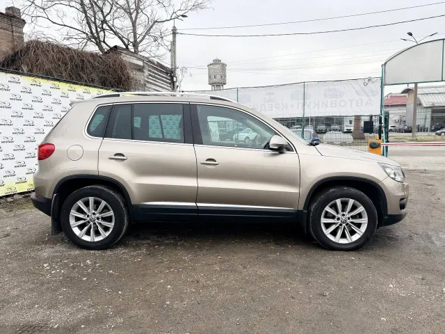Volkswagen Tiguan - фото 5