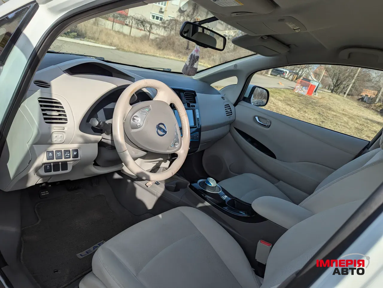 Nissan Leaf - фото 12