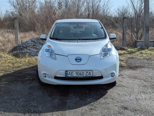 Nissan Leaf - фото 5