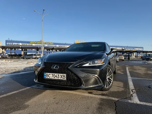 Lexus ES - фото 2