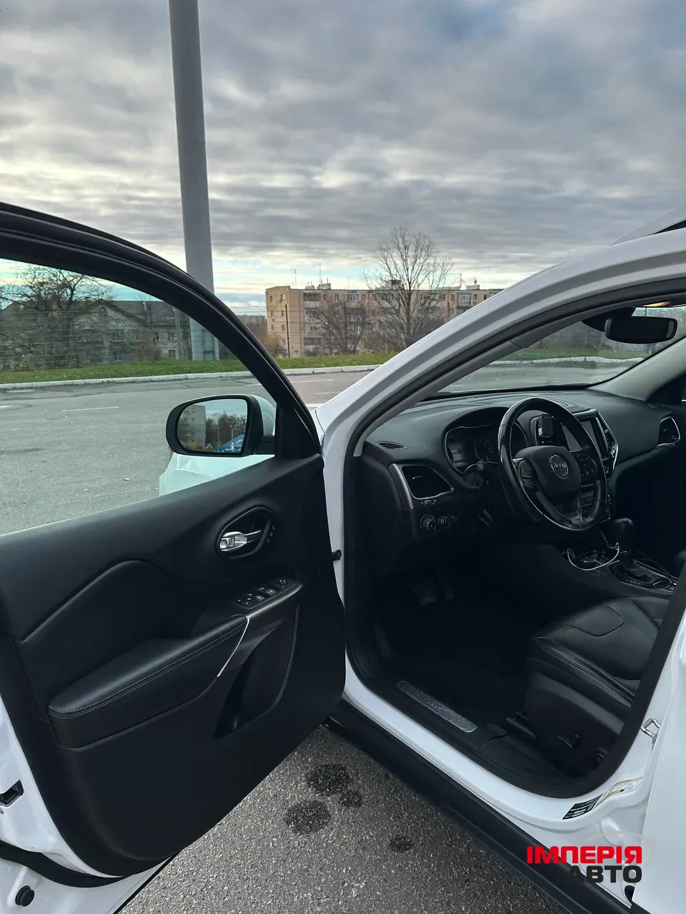 Jeep Cherokee - фото 15