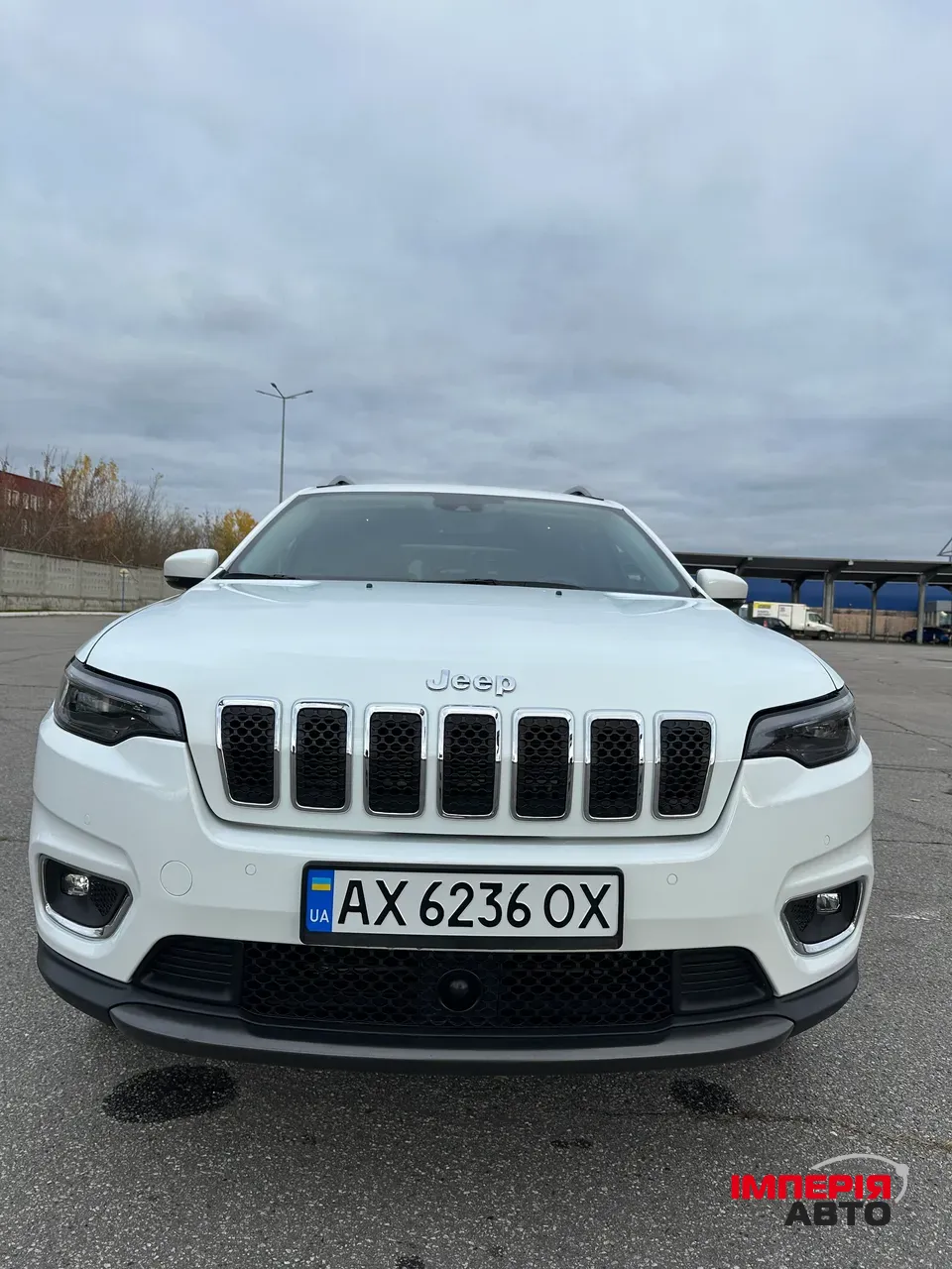 Jeep Cherokee - фото 4