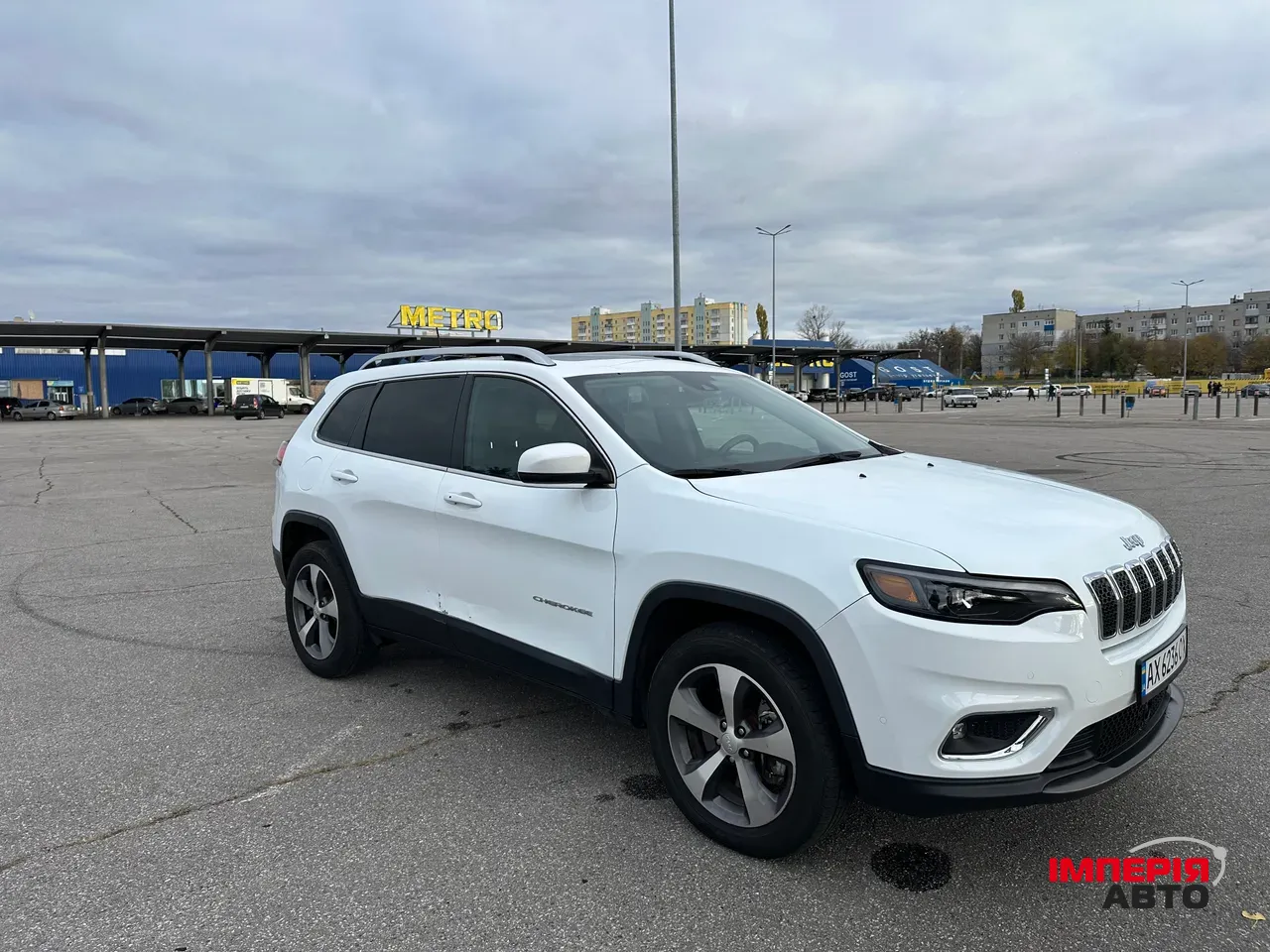 Jeep Cherokee - фото 6