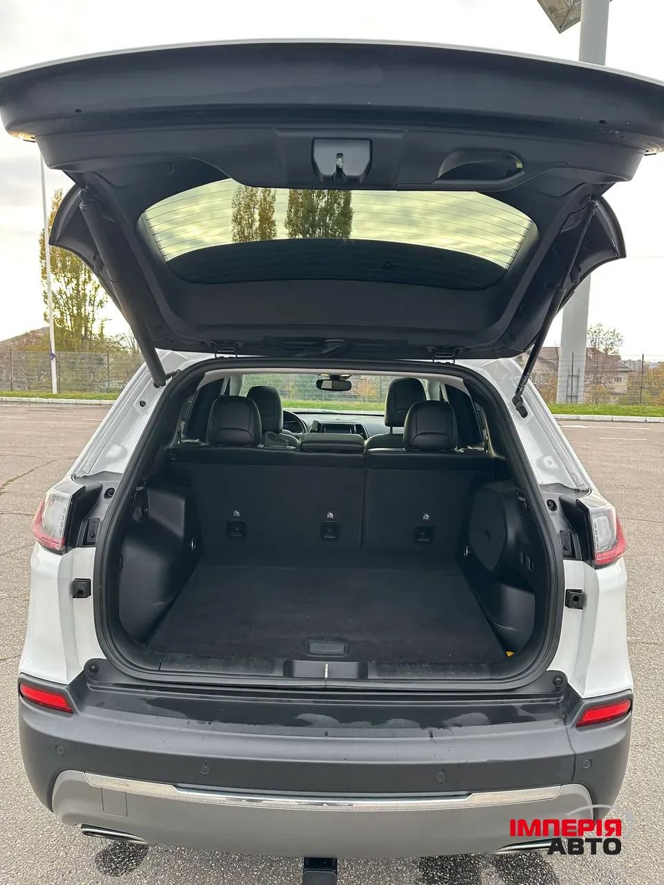 Jeep Cherokee - фото 23