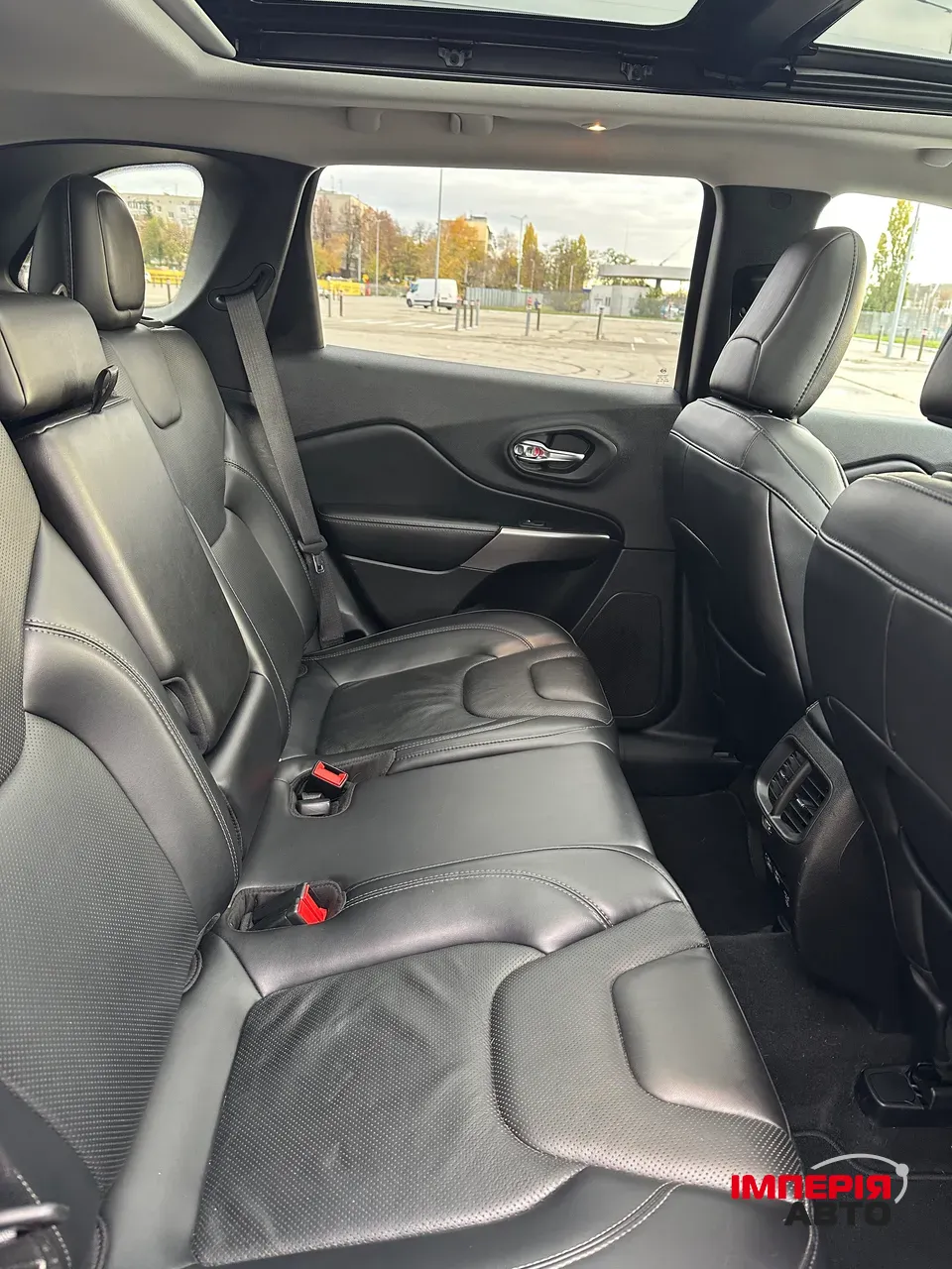 Jeep Cherokee - фото 27