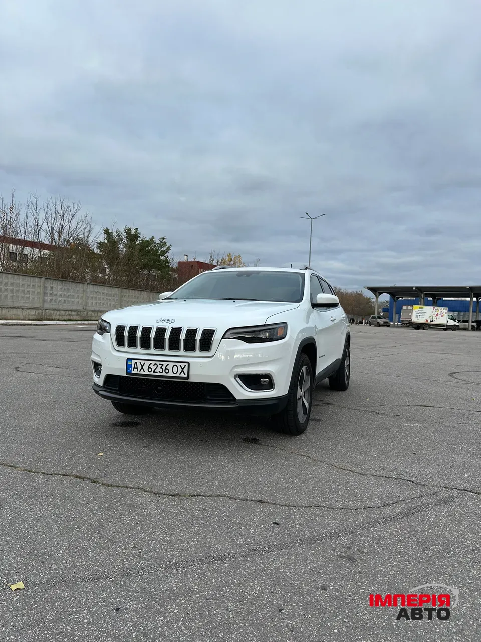 Jeep Cherokee - фото 2