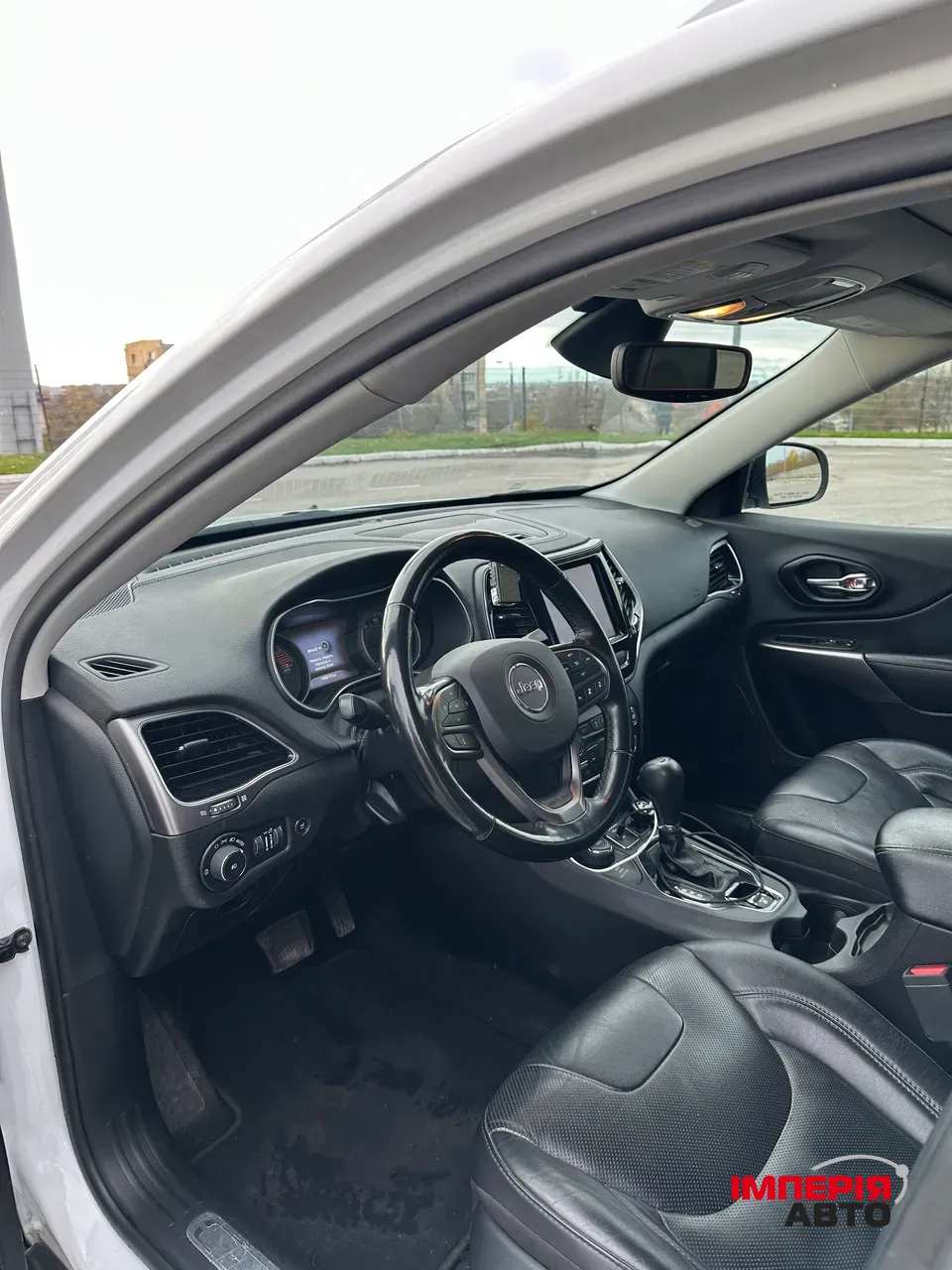 Jeep Cherokee - фото 14