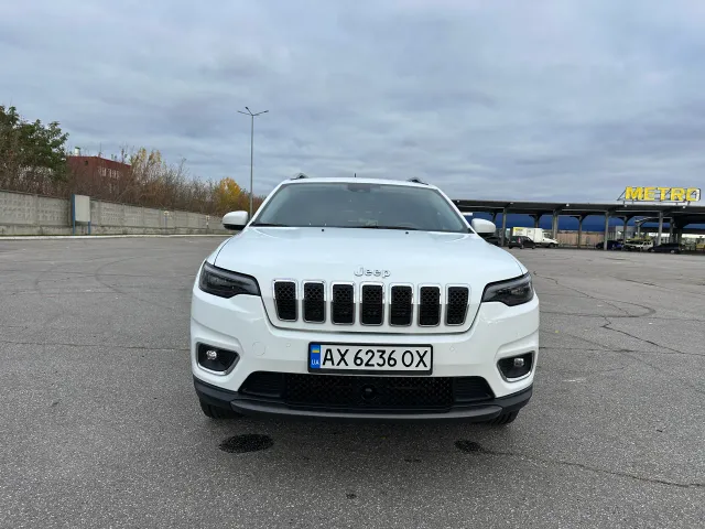 Jeep Cherokee - фото 5
