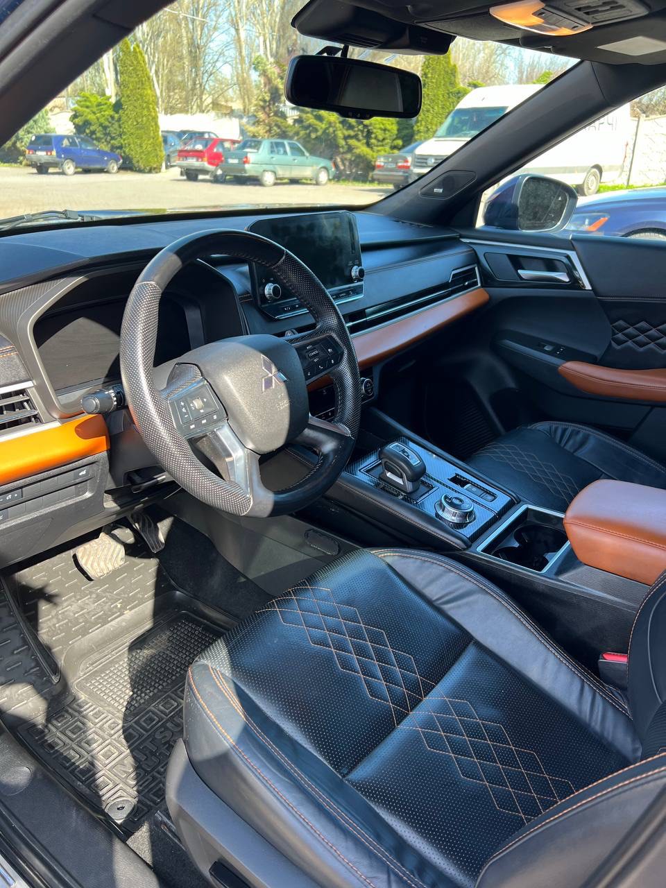 Mitsubishi Outlander - фото 18