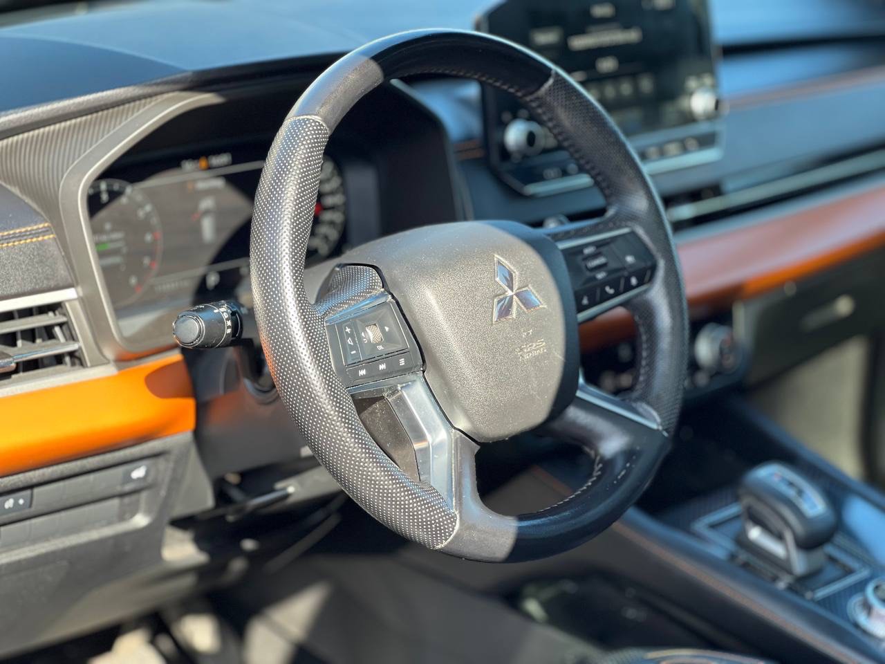 Mitsubishi Outlander - фото 9