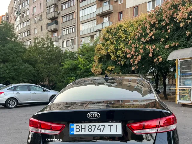 Kia Optima - фото 4