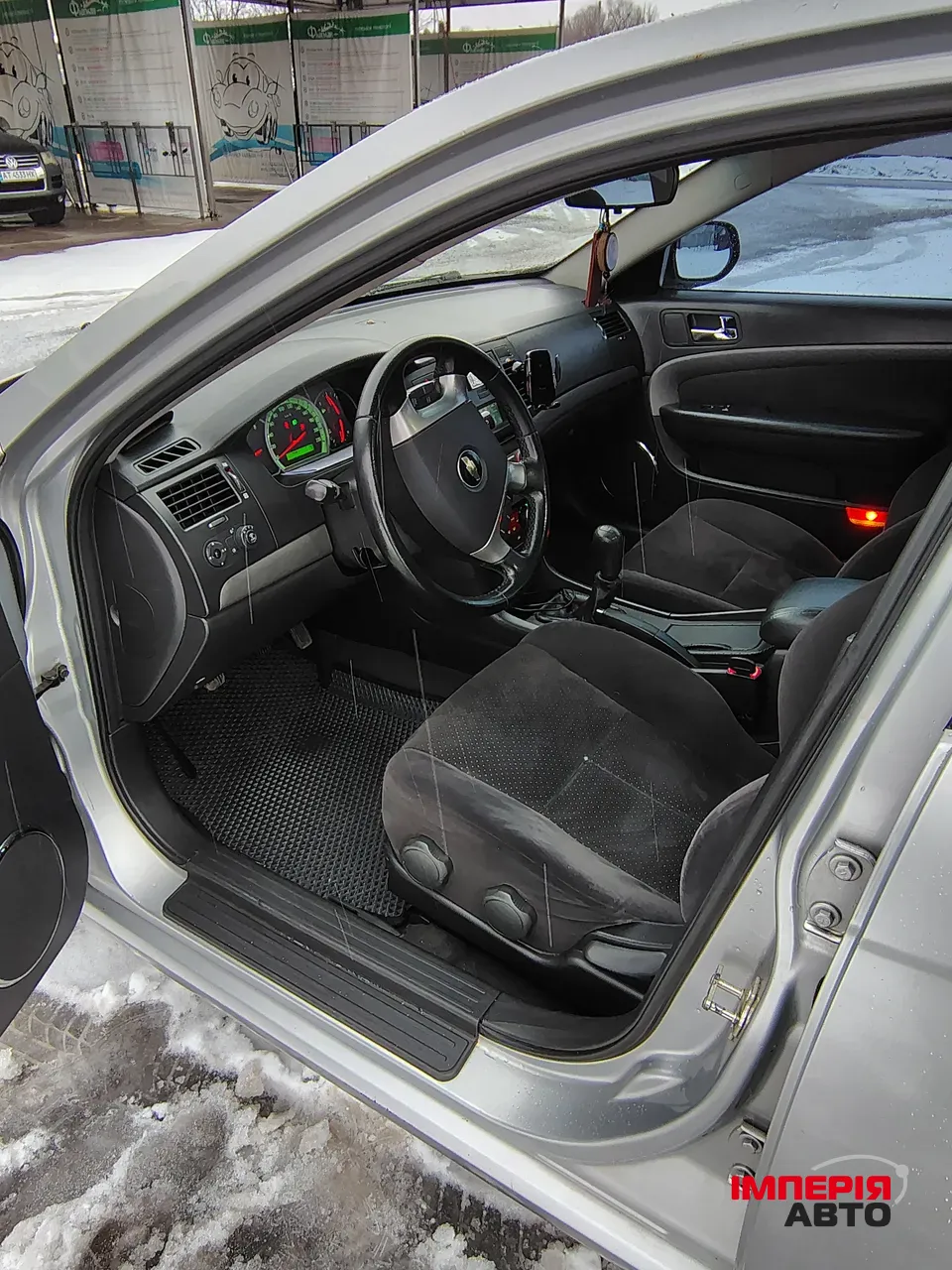 Chevrolet Epica - фото 8