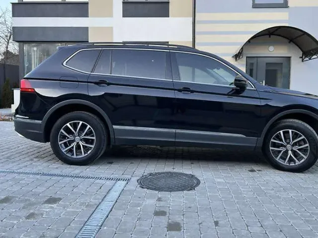 Volkswagen Tiguan - фото 5