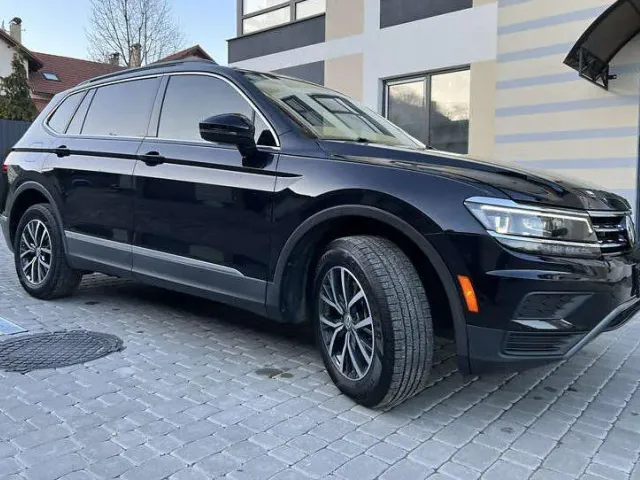 Volkswagen Tiguan - фото 4
