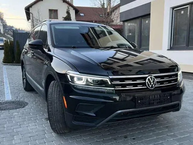 Volkswagen Tiguan - фото 3