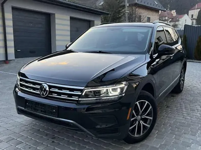 Volkswagen Tiguan - фото 2