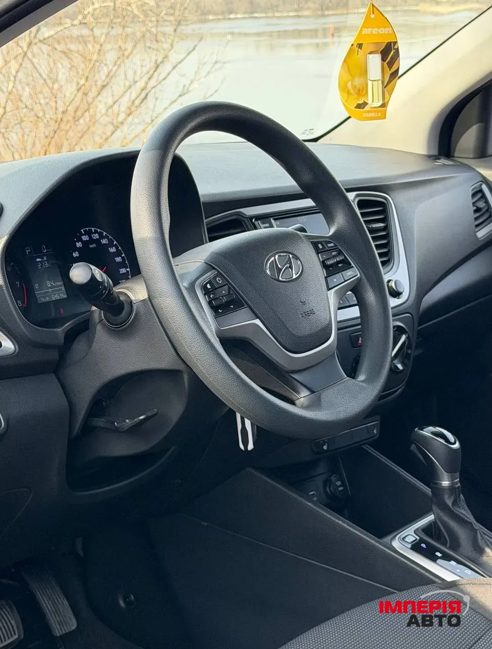 Hyundai Accent - фото 11