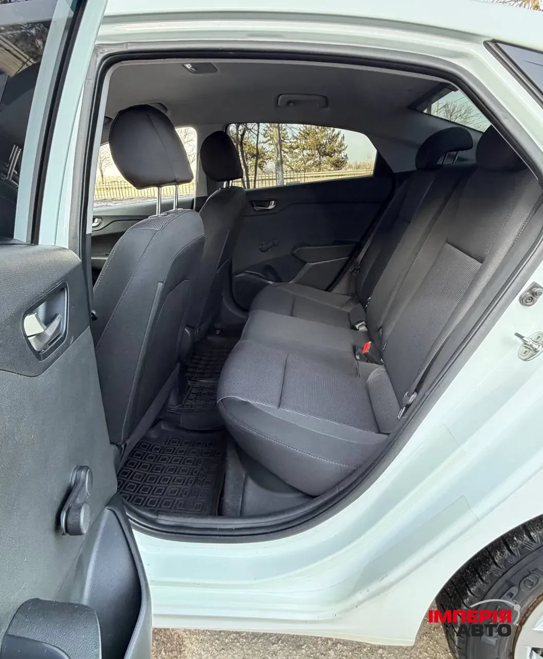 Hyundai Accent - фото 23