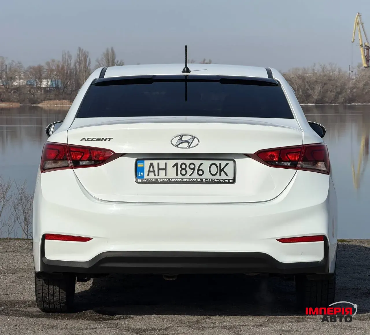 Hyundai Accent - фото 7