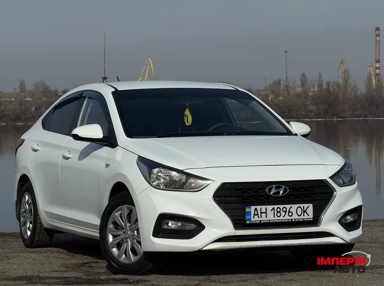 Hyundai Accent - фото 3
