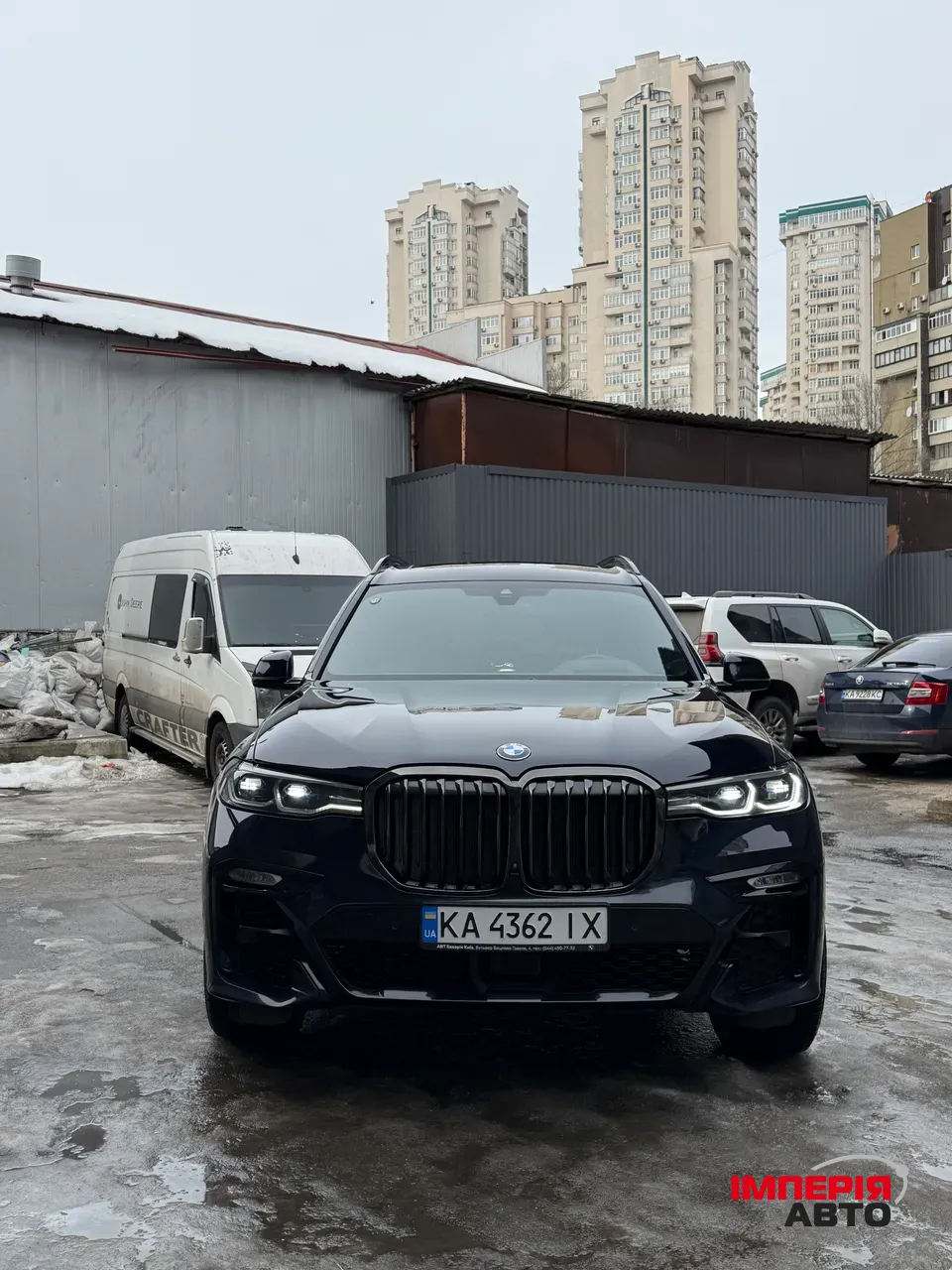 BMW X7 - фото 1