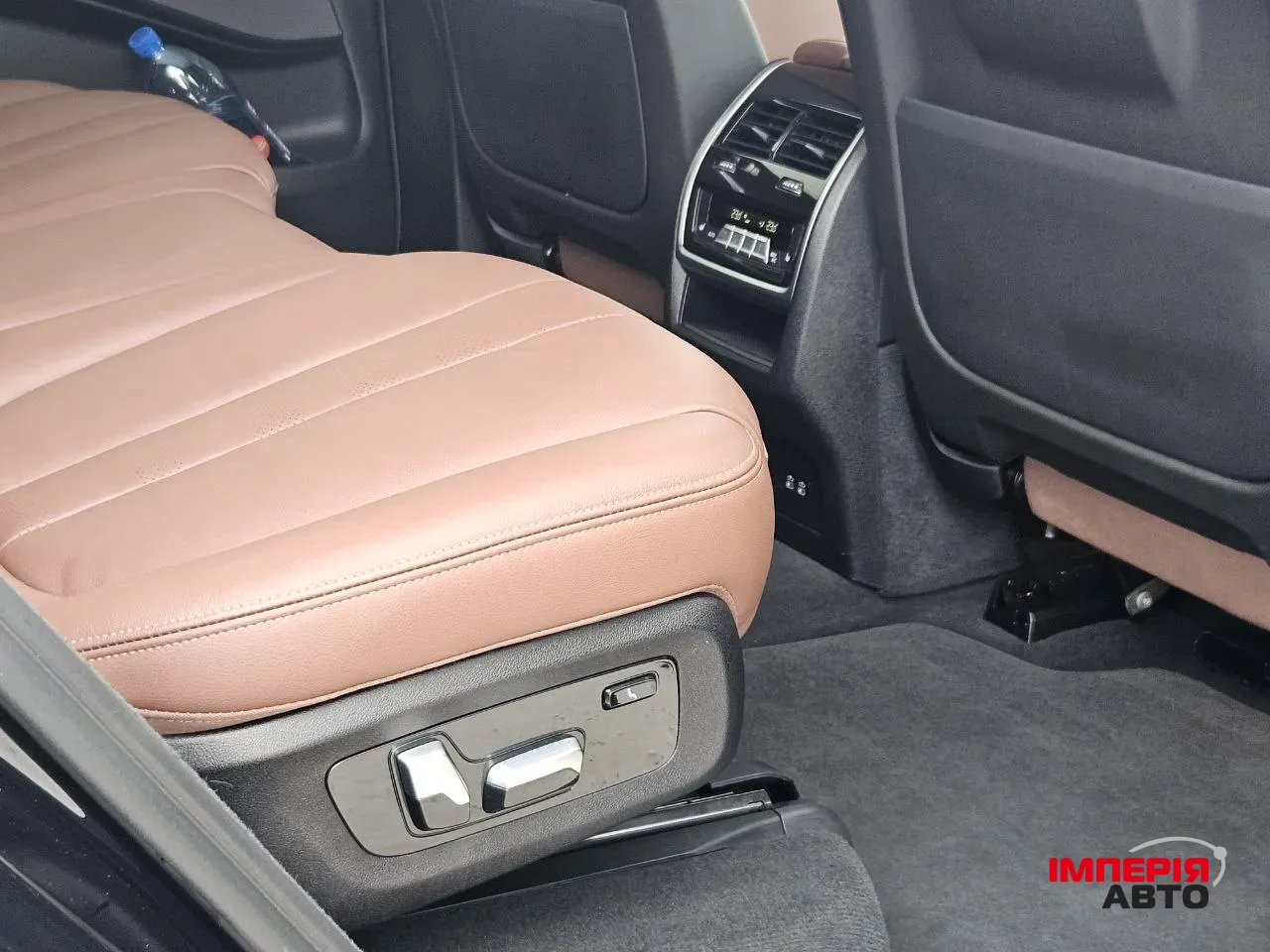 BMW X7 - фото 12