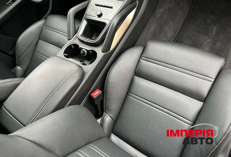 Porsche Cayenne - фото 22