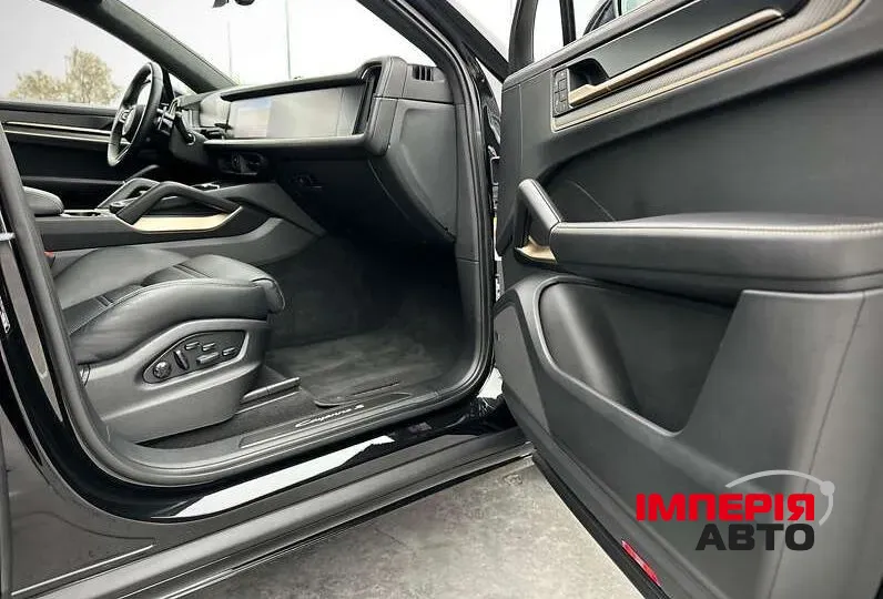 Porsche Cayenne - фото 19