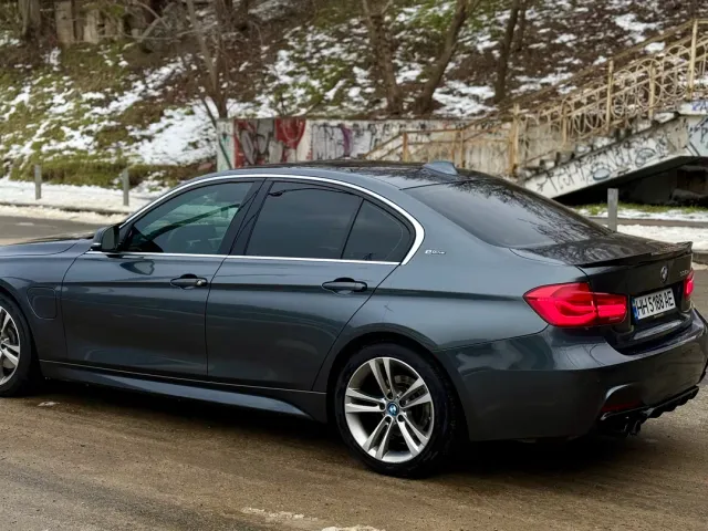 BMW 3 серії - фото 5