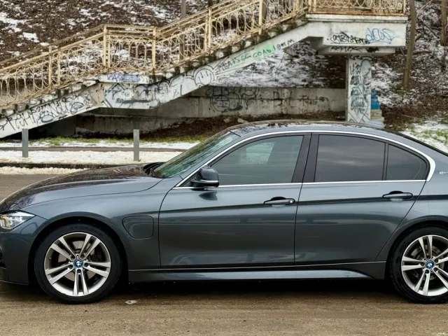 BMW 3 серії - фото 4