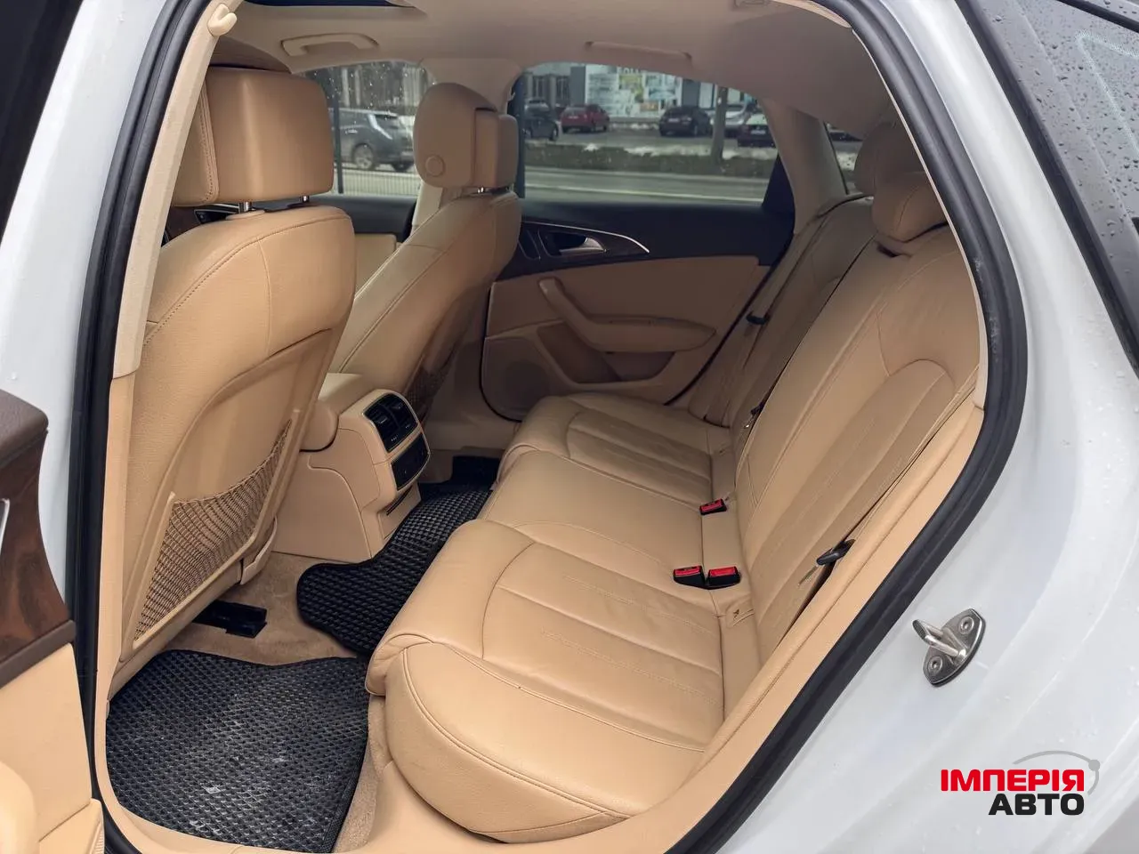 Audi A6 - фото 8