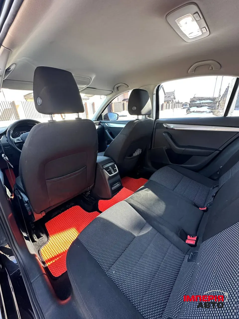 Skoda Octavia - фото 8