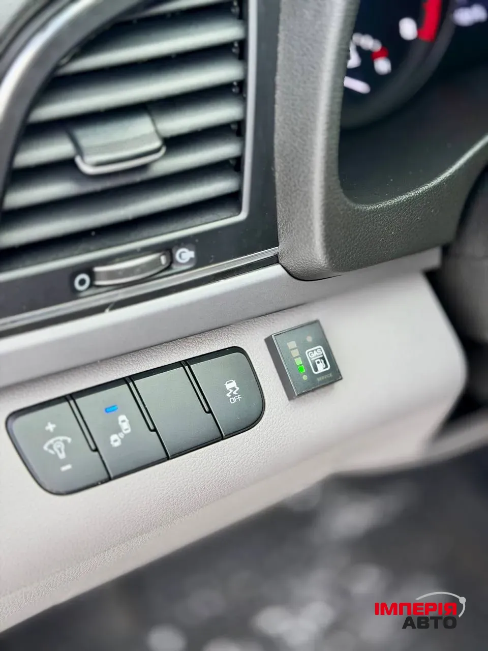 Hyundai Elantra - фото 11