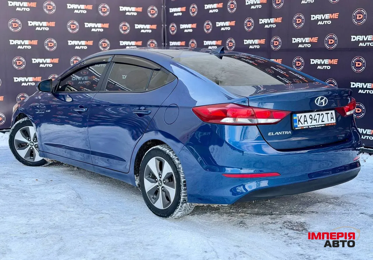 Hyundai Elantra - фото 6
