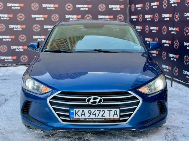 Hyundai Elantra - фото 2