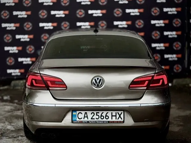 Volkswagen Passat CC - фото 5