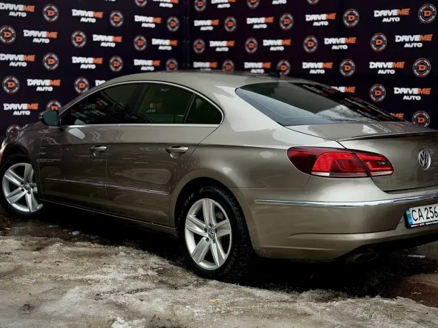 Volkswagen Passat CC - фото 4