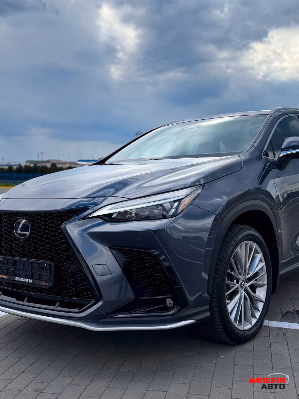 Lexus NX - фото 3