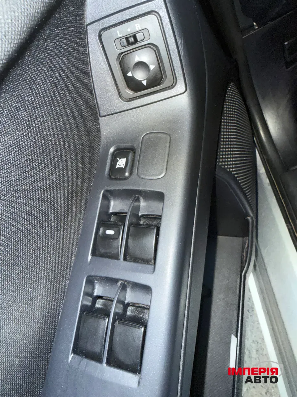 Mitsubishi Lancer - фото 7