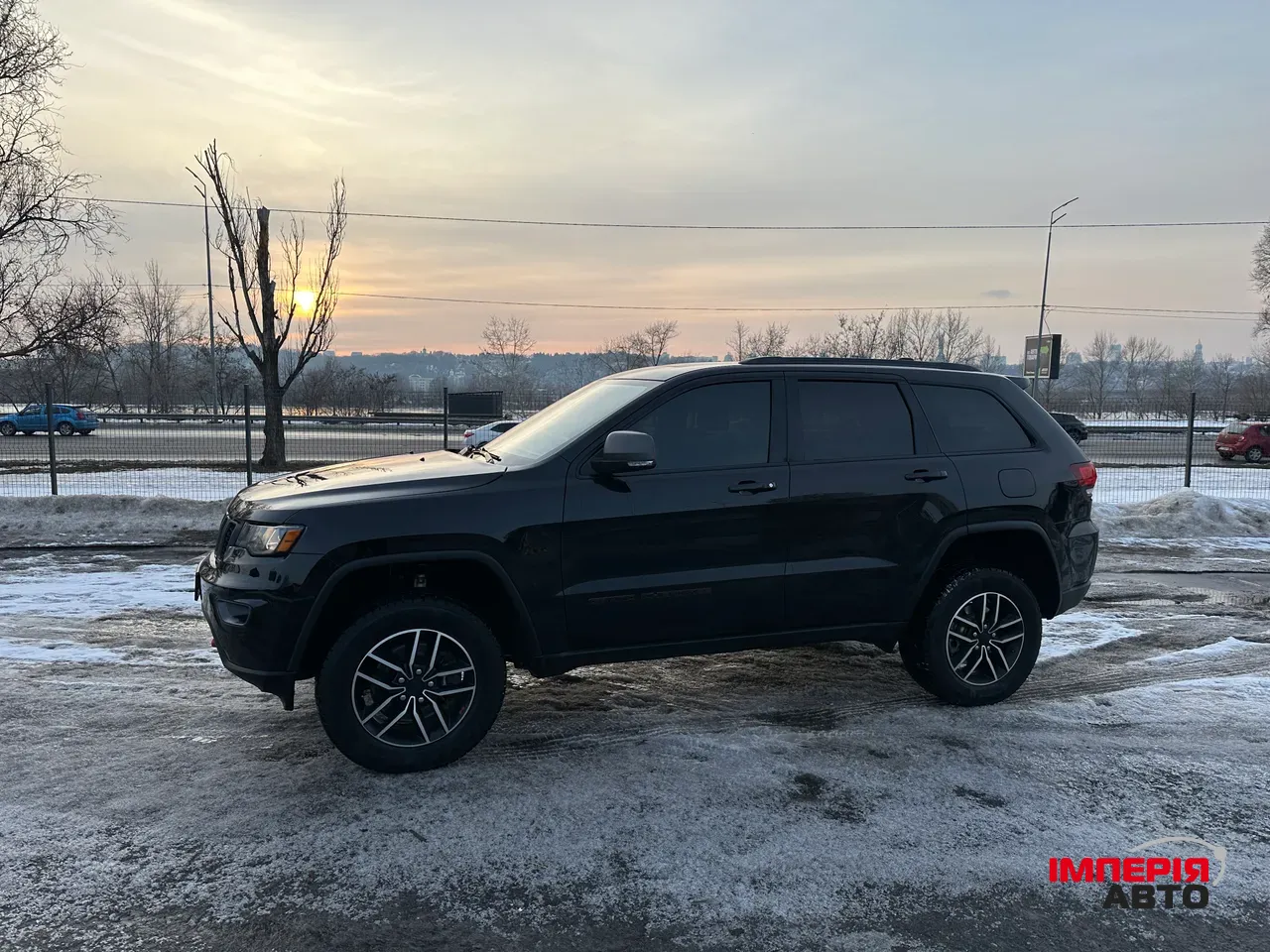 Jeep Grand Cherokee - фото 29