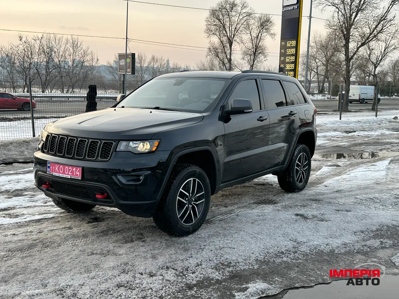 Jeep Grand Cherokee - фото 1