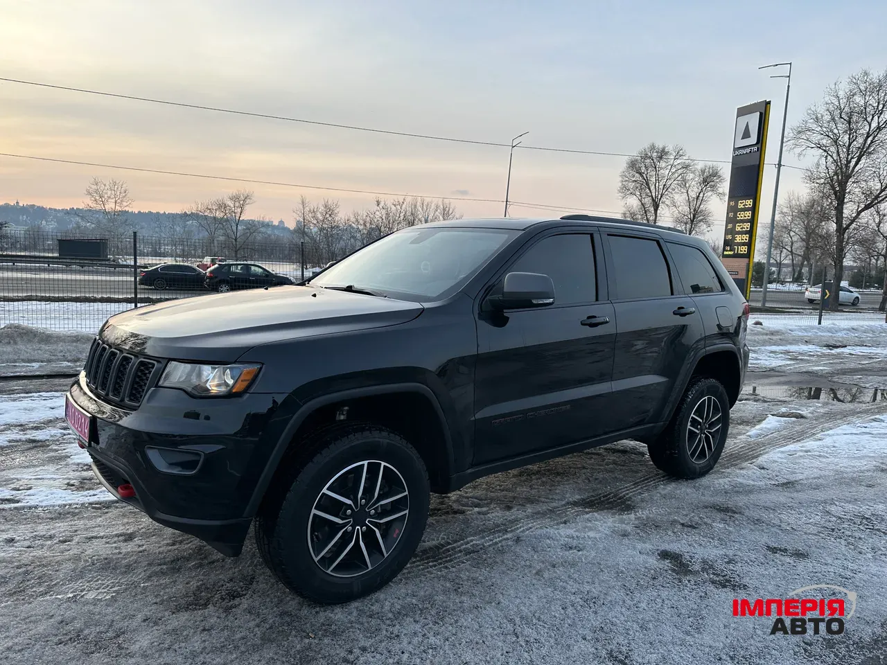 Jeep Grand Cherokee - фото 27