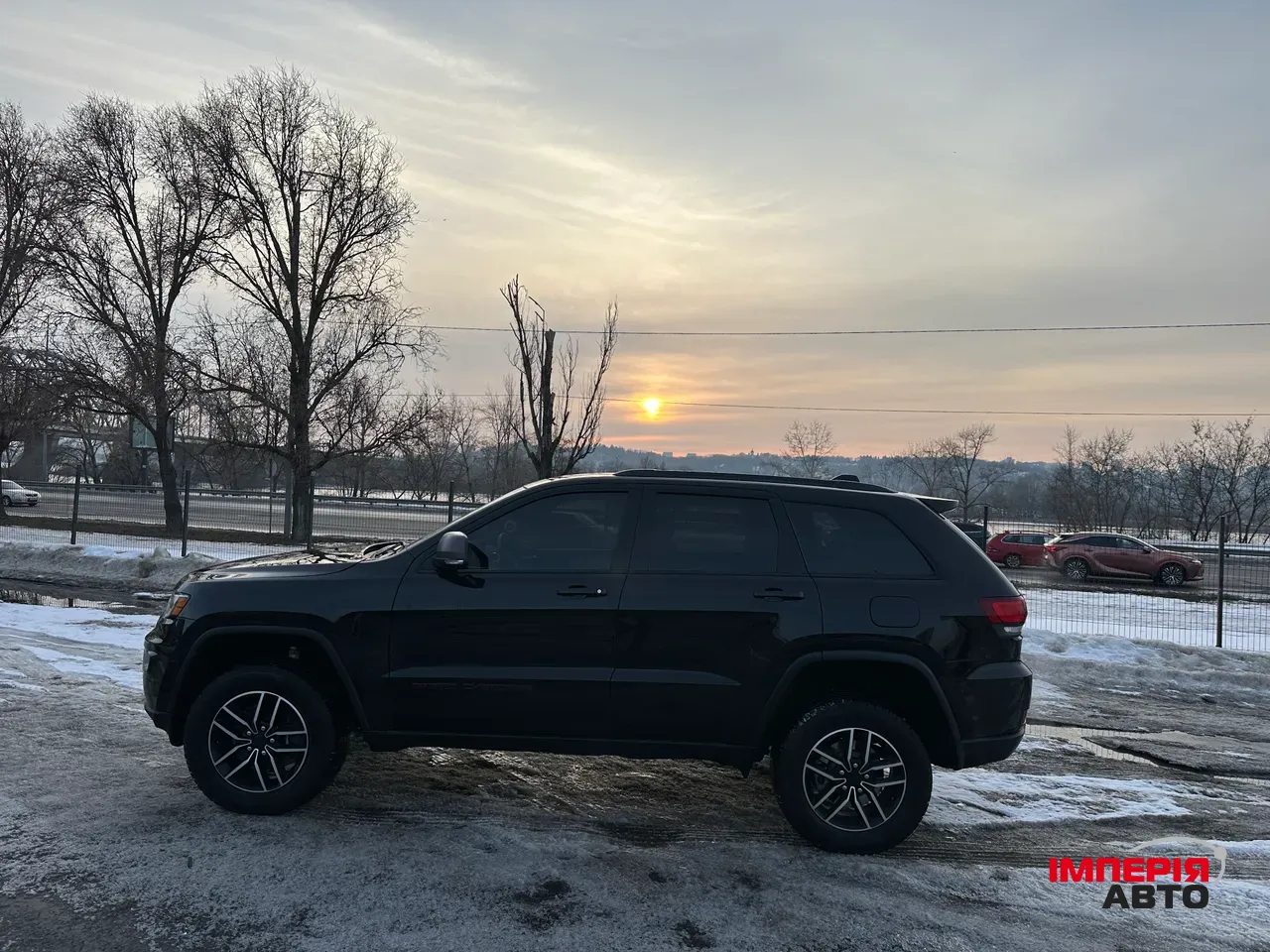 Jeep Grand Cherokee - фото 24
