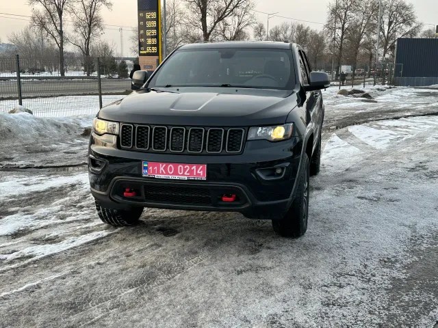 Jeep Grand Cherokee - фото 3