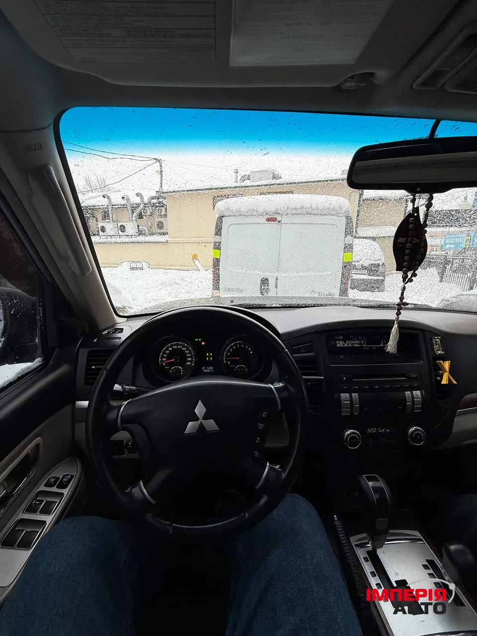 Mitsubishi Pajero - фото 2