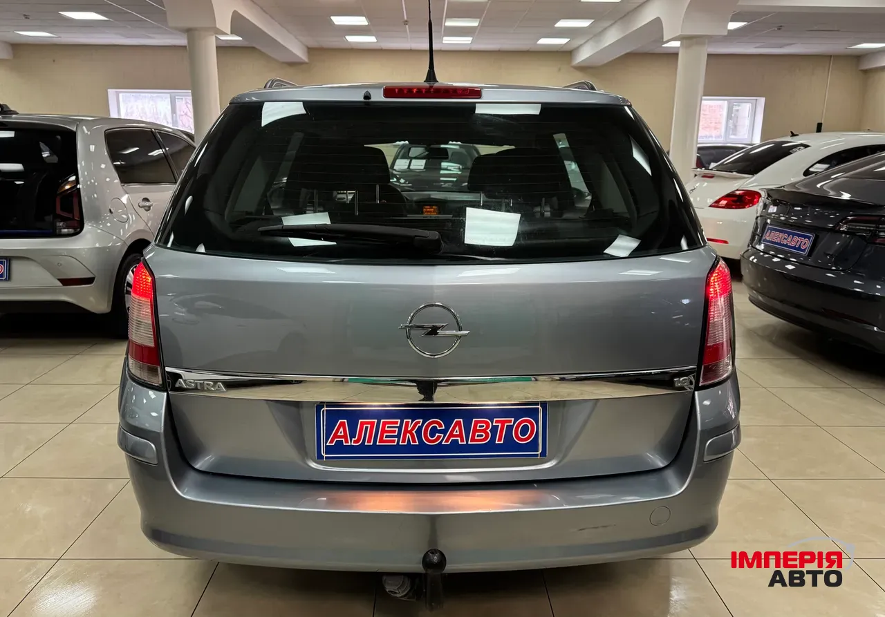 Opel Astra - фото 5