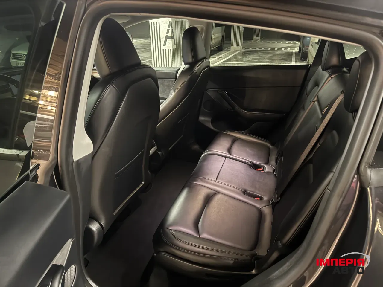 Tesla Model Y - фото 6