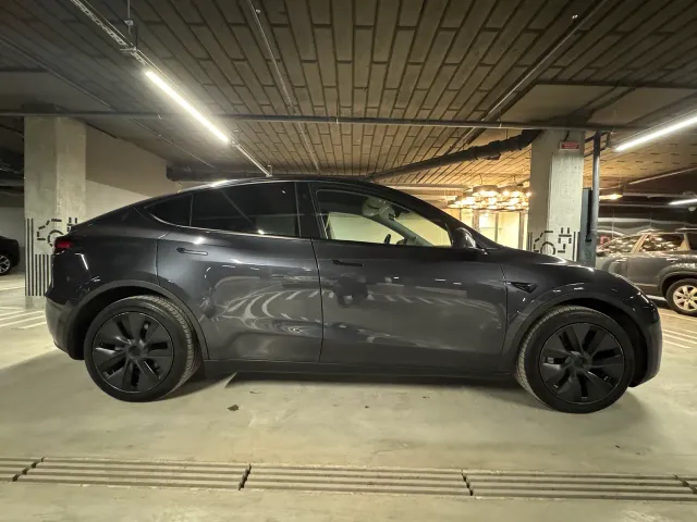 Tesla Model Y - фото 2