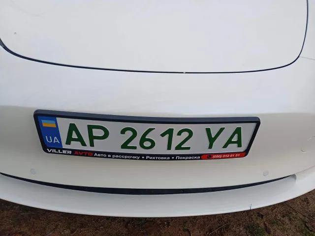 Tesla Model 3 - фото 3