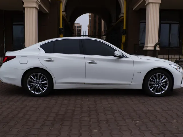 Infiniti Q50 - фото 3